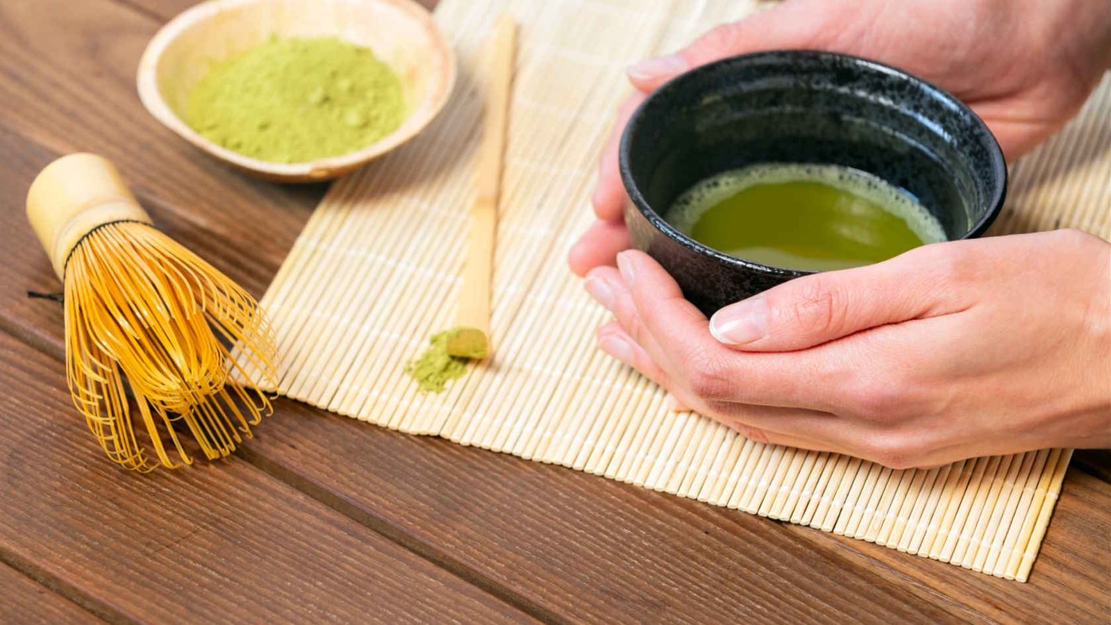 Na co pomaga matcha? 5 powodów, dla których warto ją pić